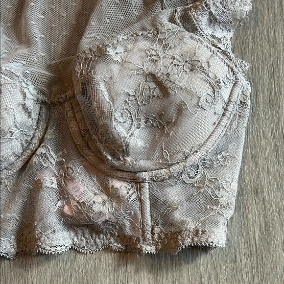 Victoria's Secret Lace Bralette in Cream - Picture 4 of 8